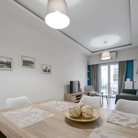 Modern&stylish 1bd Next Metro And Acropolis Athens