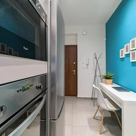 Modern&stylish 1bd Next Metro And Acropolis *