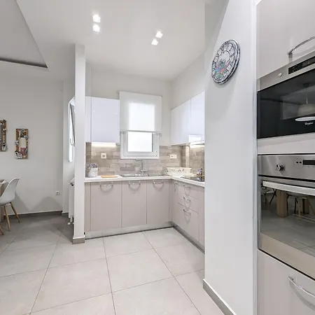 Modern&stylish 1bd Next Metro And Acropolis Athens