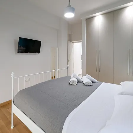 Modern&stylish 1bd Next Metro And Acropolis Athens